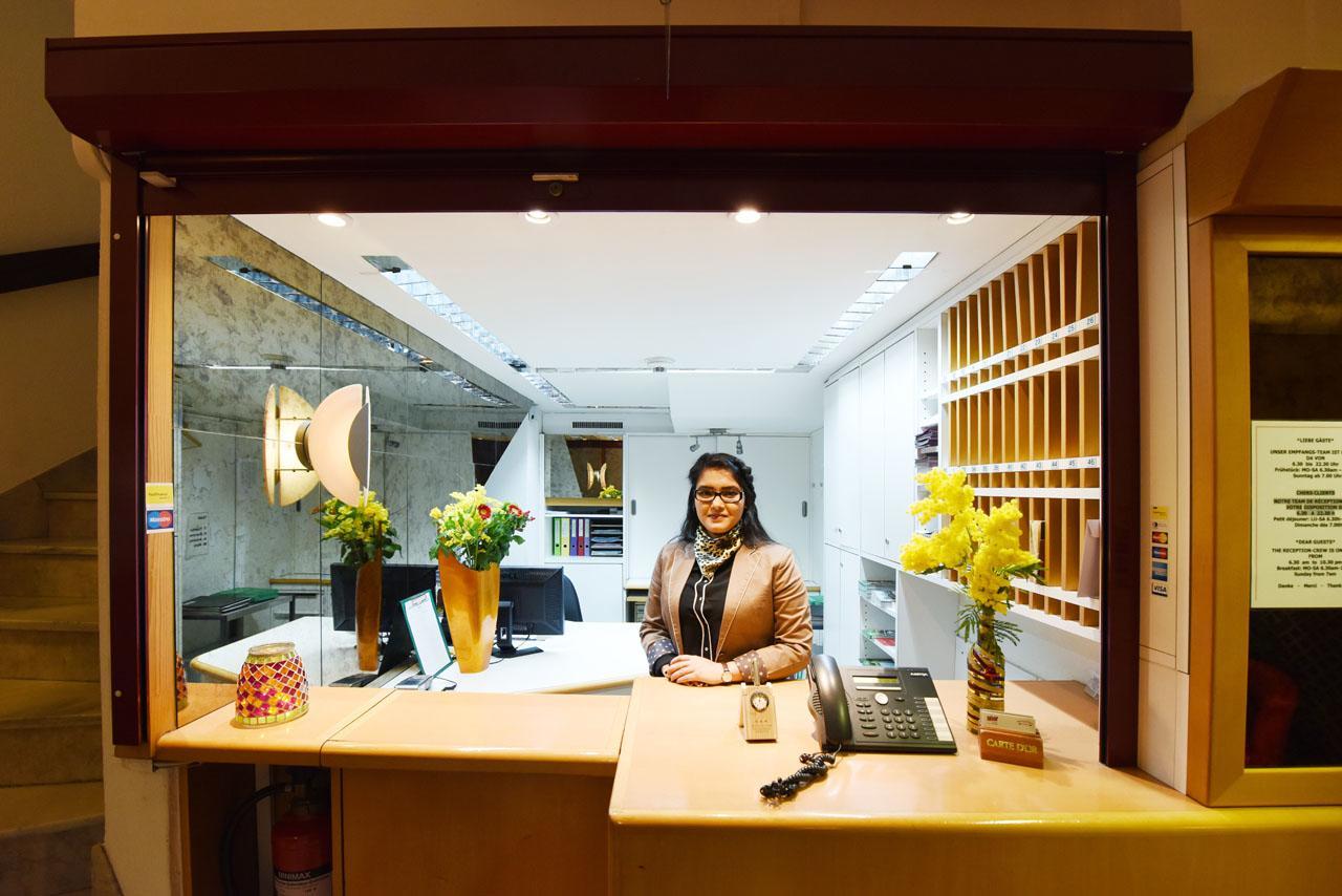 Hotel Dufour Бил Екстериор снимка